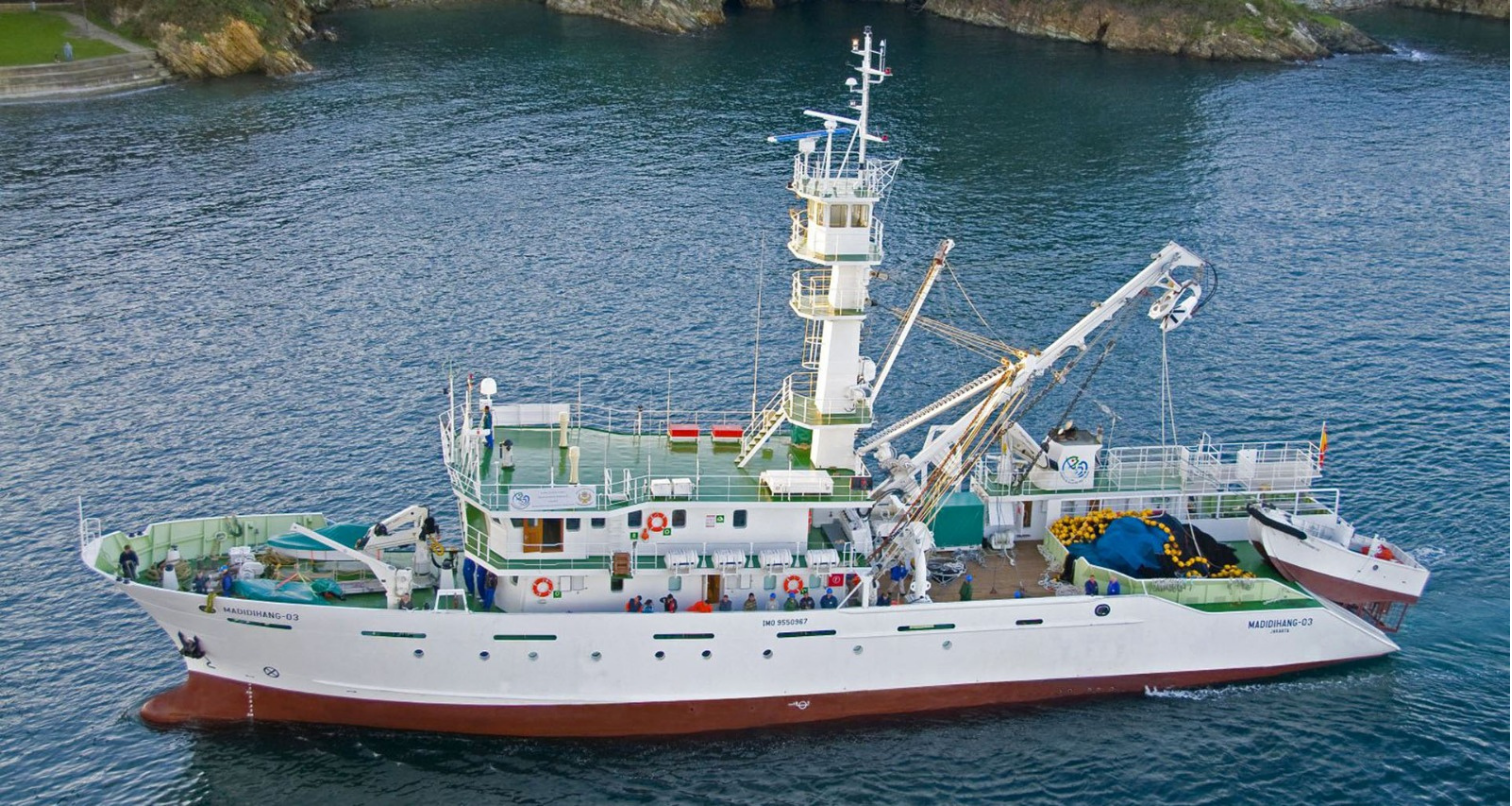 Fishing Vessel Madidihang 3 a